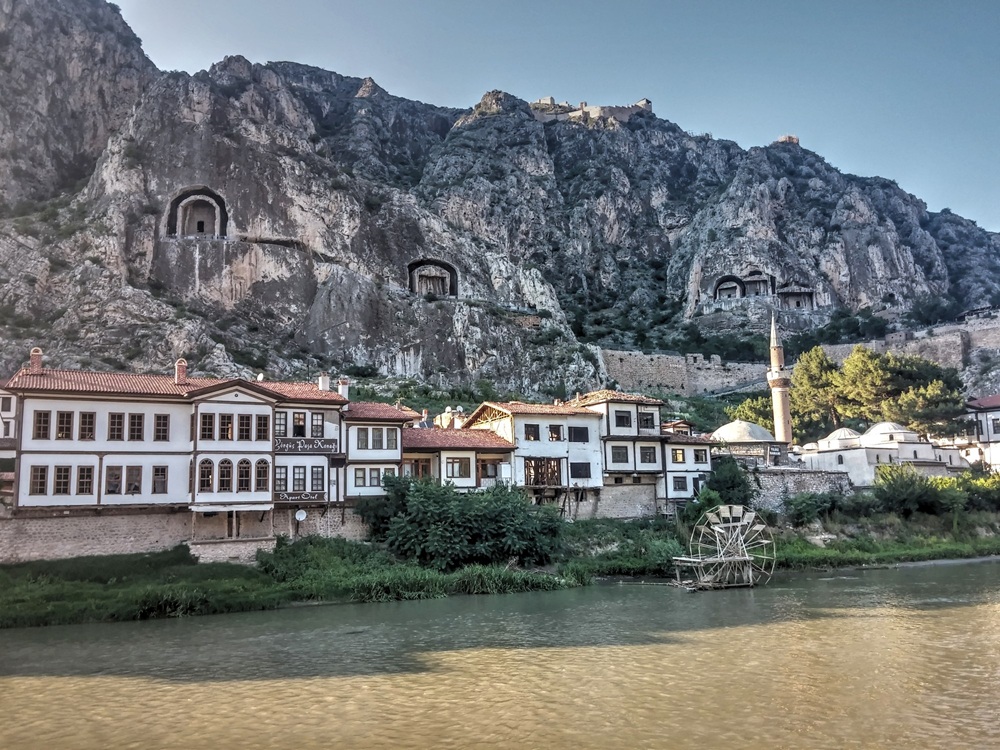 amasya tombs
